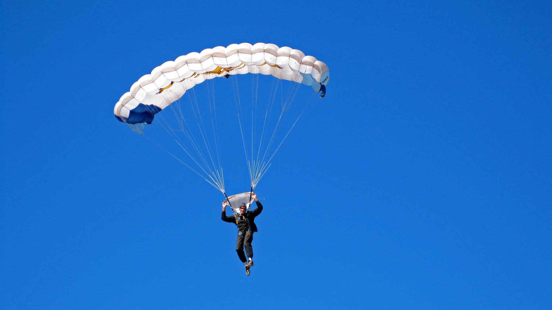 萨拉赫赛事官方发布高光表现新规，FPX争议不断！